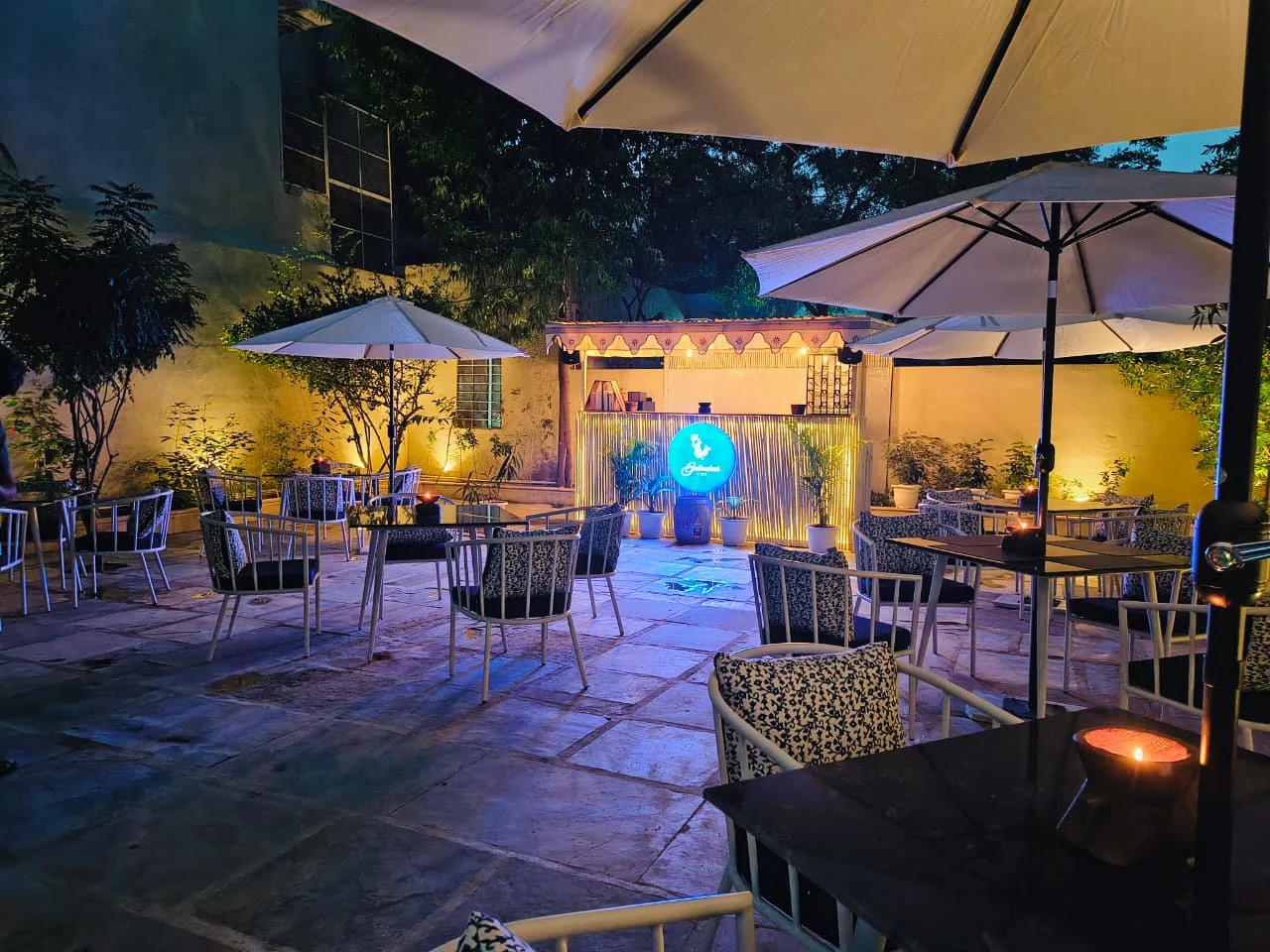 Dining at Gulmohar Café, Kutani Stays Jaipur